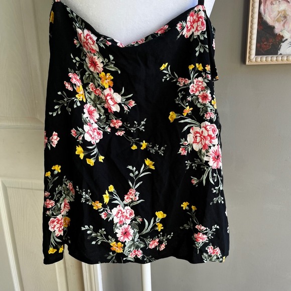 Black Floral Cami NWT Spaghetti Srraps XXL Preppy Whimsical Whimsygoth Babydoll - Picture 7 of 8